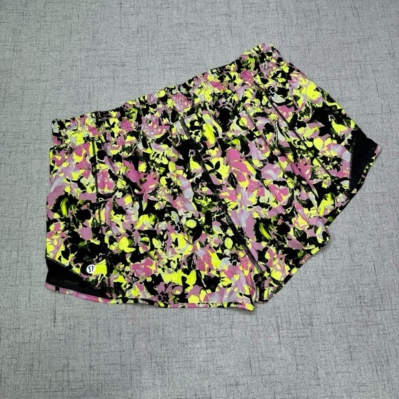 Lululemon Hotty Hot High Rise Atheltic Shorts Inflected Highlight Yellow 12 - Picture 8 of 10